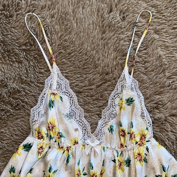 Vintage VS Nighty - Picture 5 of 9